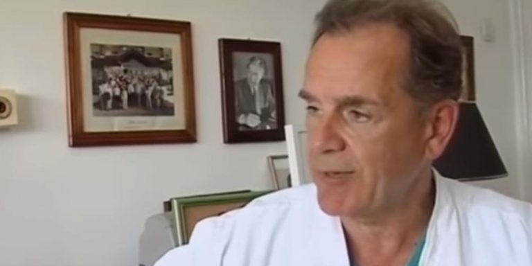 Doktor koji leči bebe dok su još u stomaku