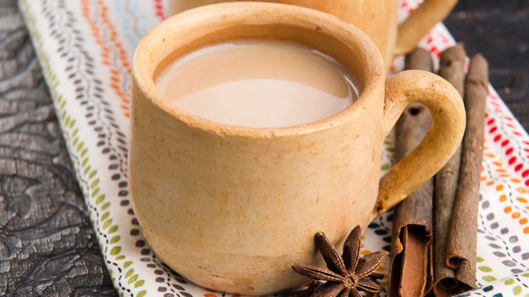 Napravite sami ukusan masala indijski čaj! (Recept)