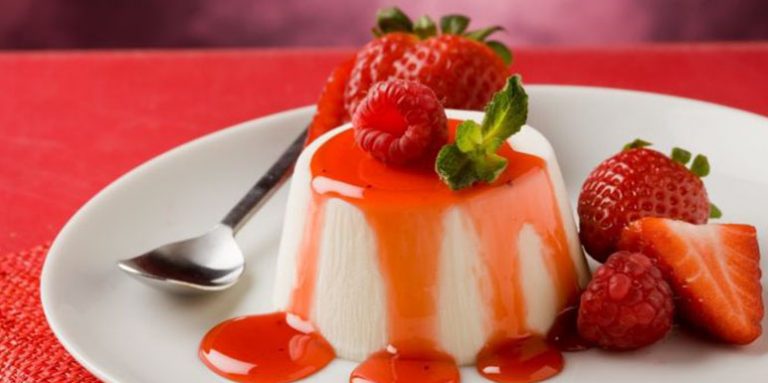 Panna Cotta (italijanski pudding) recept sa jagodama