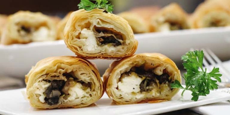 Pita sa prazilukom, gljivama i feta sirom (recept)