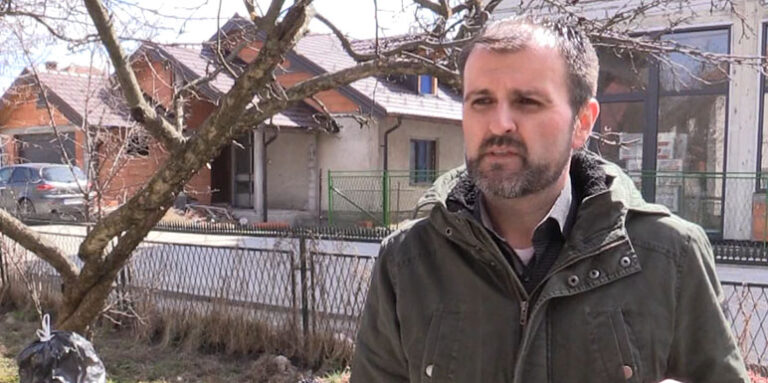 Dr Mašović: Čistim dvorišta, kratim drva, da bi izdržavao sebe i bolesnu majku