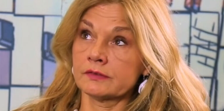 Mirjana Bobić Mojsilović: Kad smo mi bili mali, roditelji su bili zakon Sada, kada svi govore o roditeljstvu, i o tome šta da se radi, pala mi je na pamet geneza naših odrastanja.