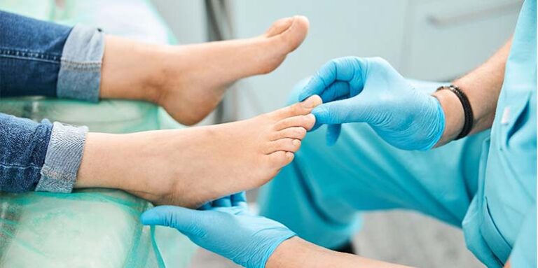 Dr Kesari: Peckanje u stopalima može da bude prvi znak DIJABETESA – Simptomi na koje treba obratiti pažnju
